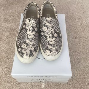 Steve Madden crocodile slip on shoes